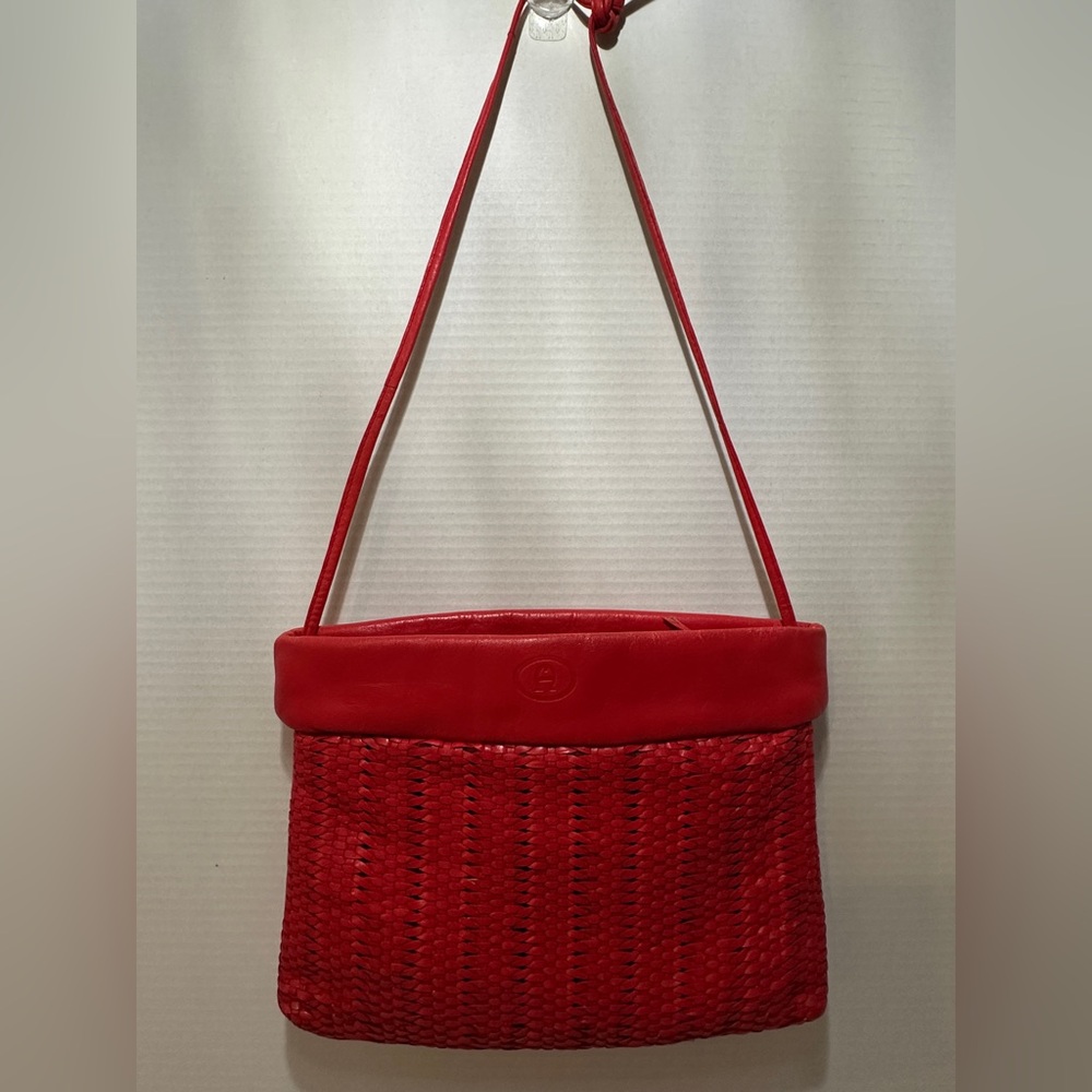 Etienne Aigner Elegant Red Woven Leather Bag - Picture 2 of 7